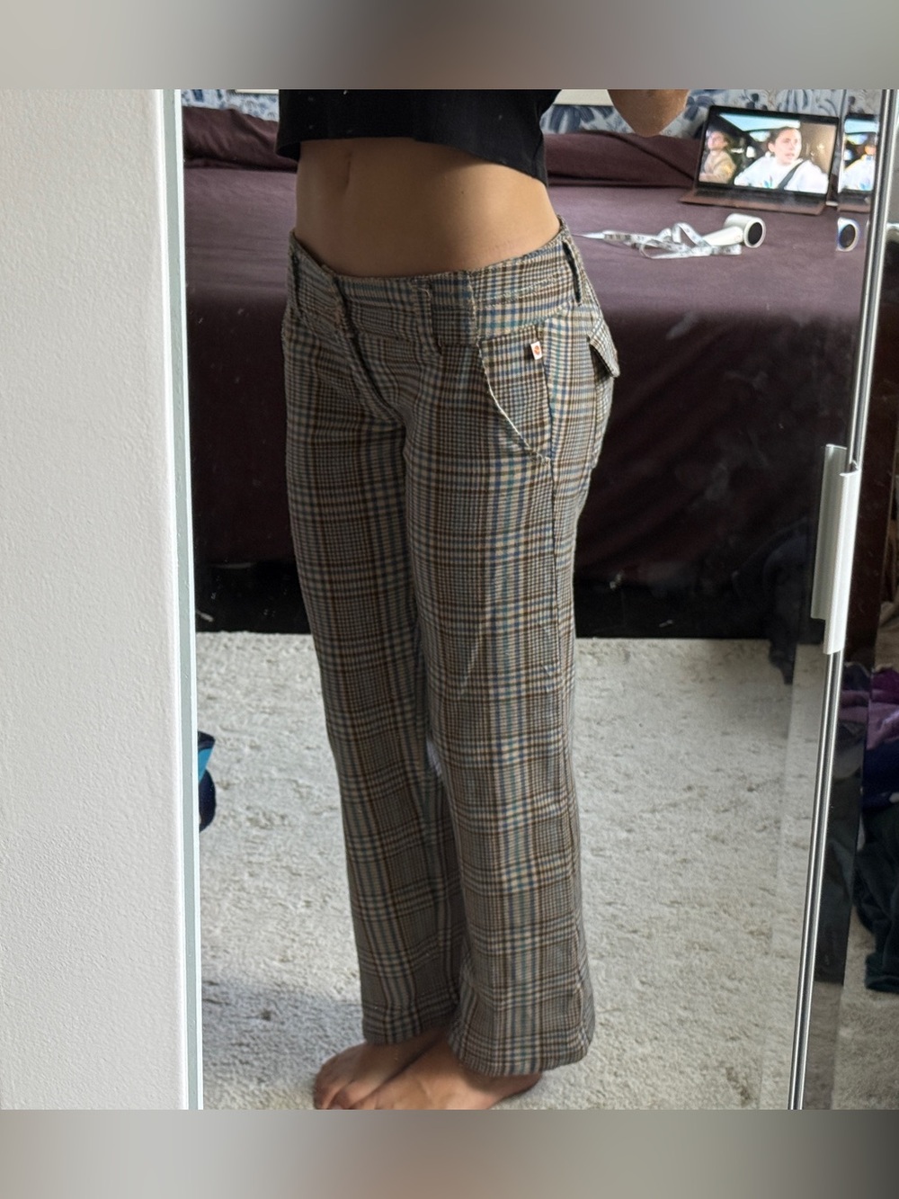 Vintage early 2000s Y2K Hollister Low Rise Plaid Straight Flare Leg Pants Capri